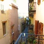 Apartment Honeymoon *