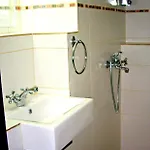 Apartment Honeymoon